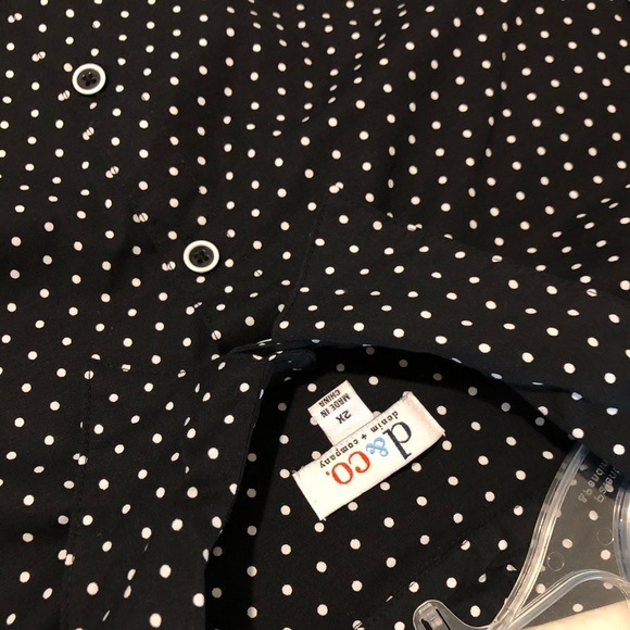D&Co Ladies 2X Black button down blouse - Picture 5 of 6